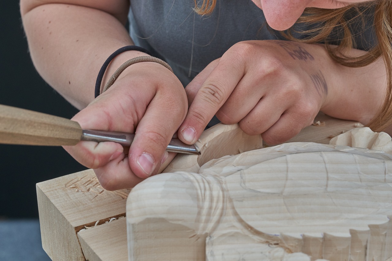 Bringing Wood to Life: Sculpting Wood Faces